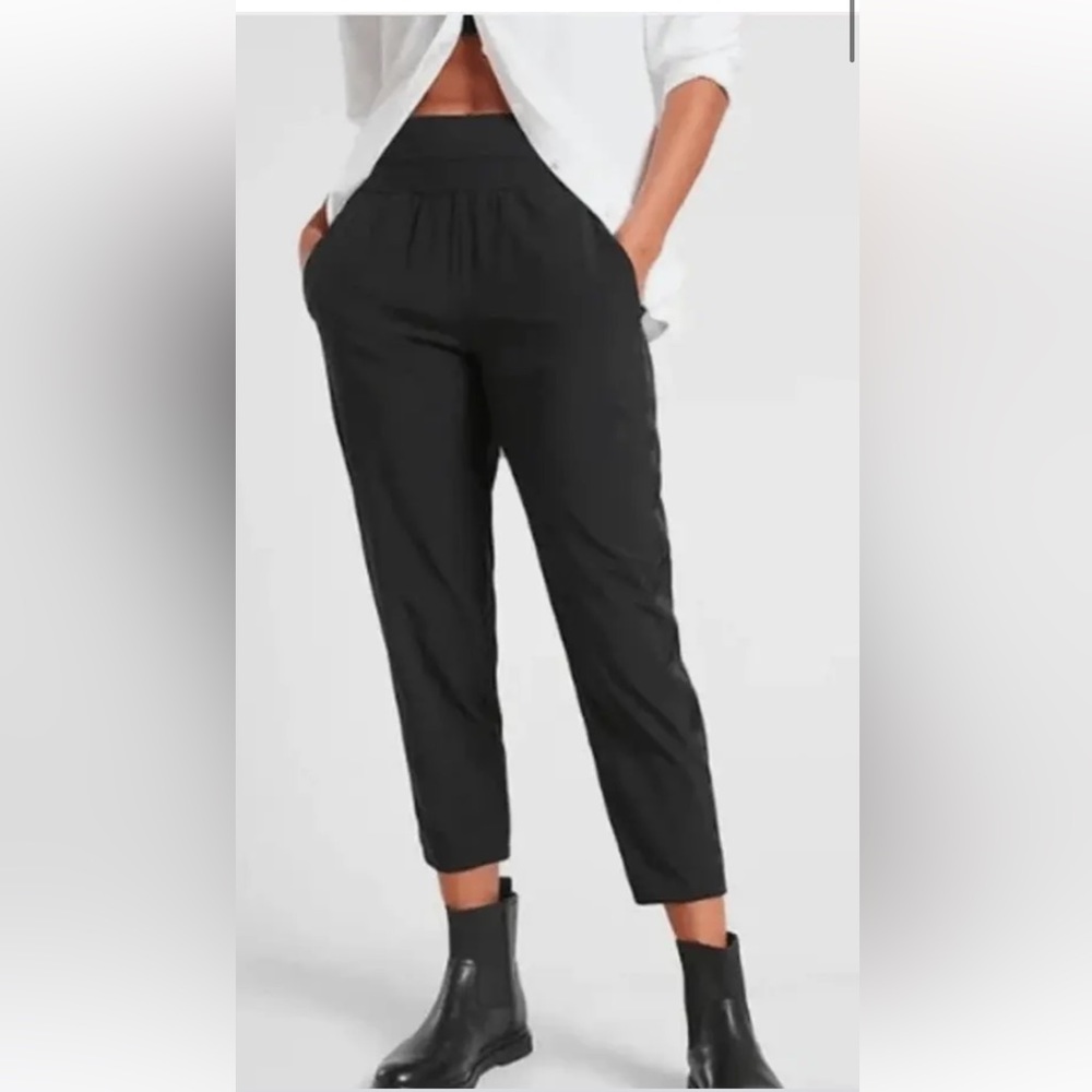 NWT ATHLETA Nolita Slim Tapered Crop Pant